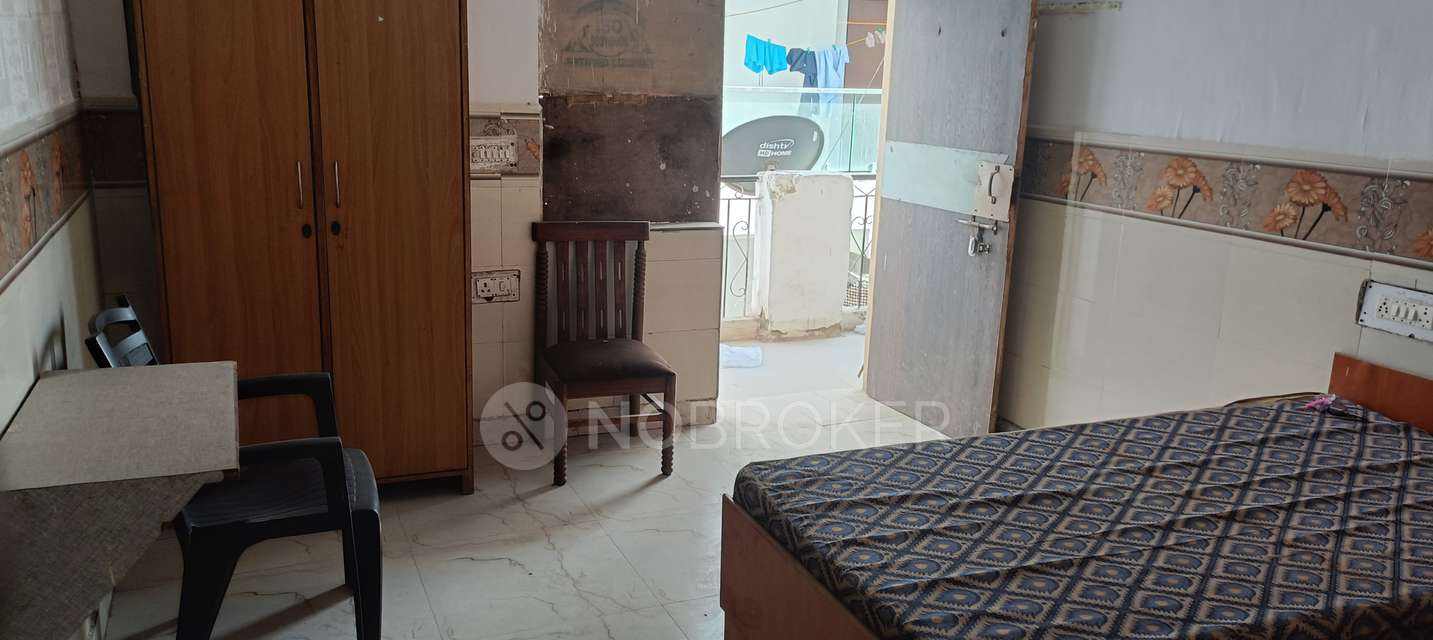 PG for Boys in Sector 126