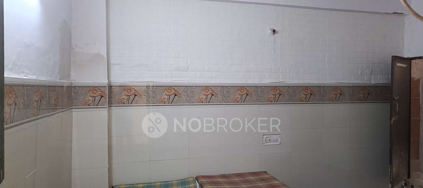 PG for Boys in Sector 126