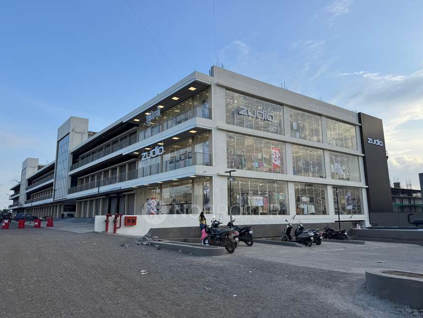 Shop in Kumar Palladium Plaza, Pune for Rent 