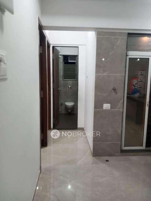 2 BHK Flat In Apartment For Sale  In Kandivali West