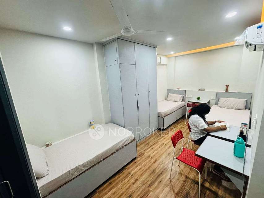 PG for Girls in Laxmi Nagar