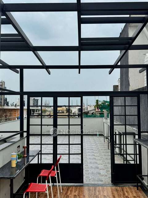 PG for Girls in Laxmi Nagar