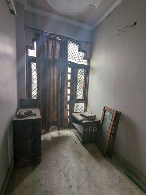 3 BHK Flat In Mansarover Garden, Kirti Nagar For Sale  In Mansarover Garden