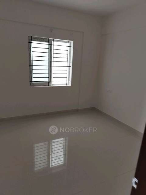 2 BHK Flat In Nakshatra Apartment For Sale  In Hoodi