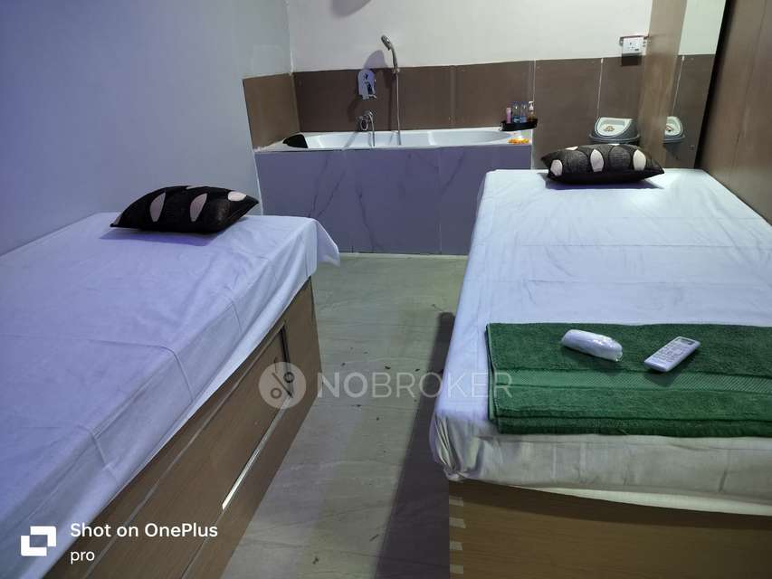 Shop in Iti Colony / Old Dlf, Gurgaon for sale 