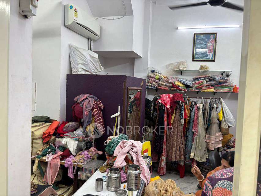 Shop in Rohini Sector 7, Delhi for sale 