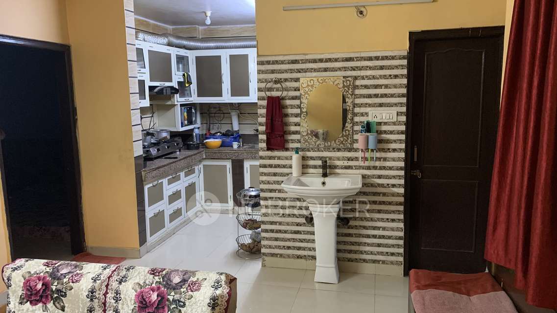 3 BHK Flat In Samar  For Sale  In Okhla