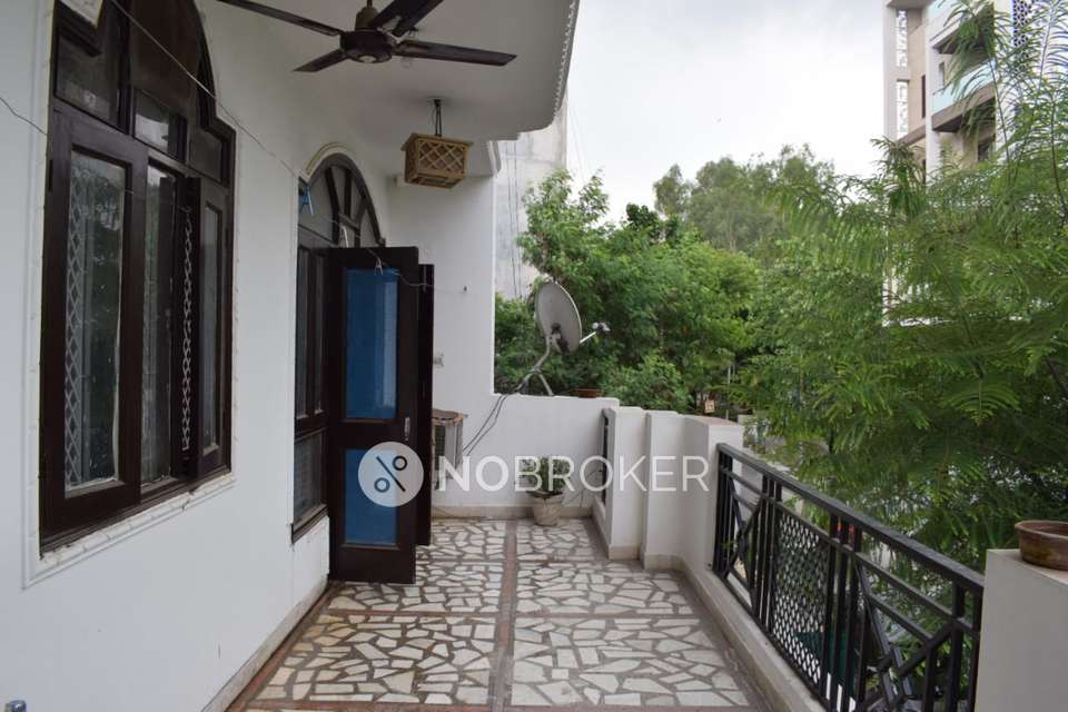 4 BHK Flat For Sale  In  Dwarka Sector 19
