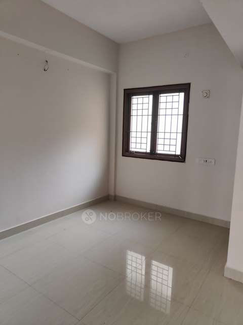 2 BHK Flat In Sai Aashirvadh, Kolapakkam For Sale  In Kolapakkam