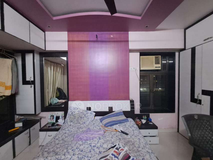 2 BHK Flat In Krishraj Towers, Borivali West For Sale  In Borivali West
