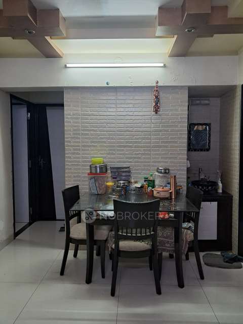 2 BHK Flat In Krishraj Towers, Borivali West For Sale  In Borivali West