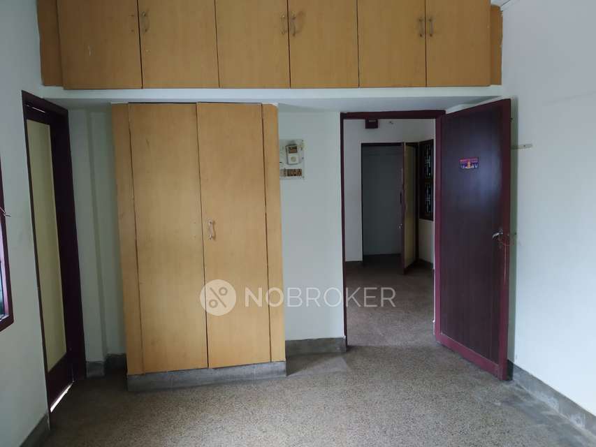 1 BHK Flat In Vasanth Apartments, Kodambakkam for Rent  In Rangarajapuram