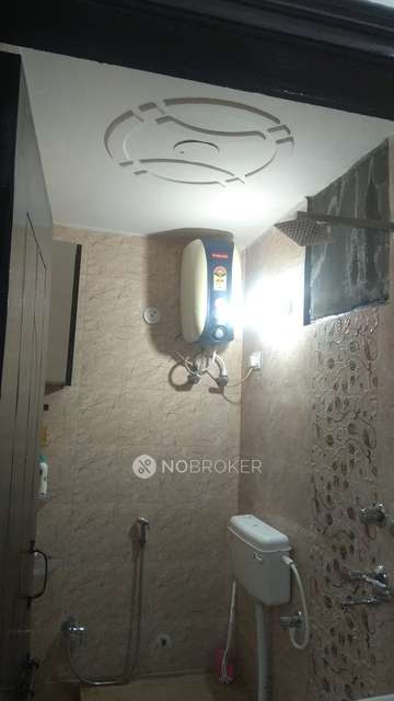 3 BHK Flat In Standalone Building  For Sale  In Sewak Park, Dwarka