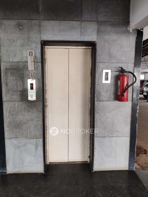 2 BHK Flat In Vanshee Citadel For Sale  In Marathahalli