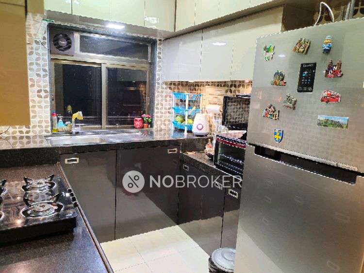 2 BHK Flat In Ratnadeep Chs For Sale  In Chembur