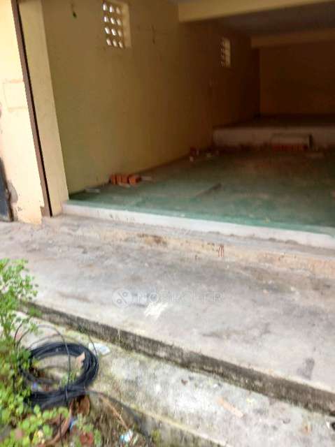 Shop in Saibaba Temple, Chennai for Rent 