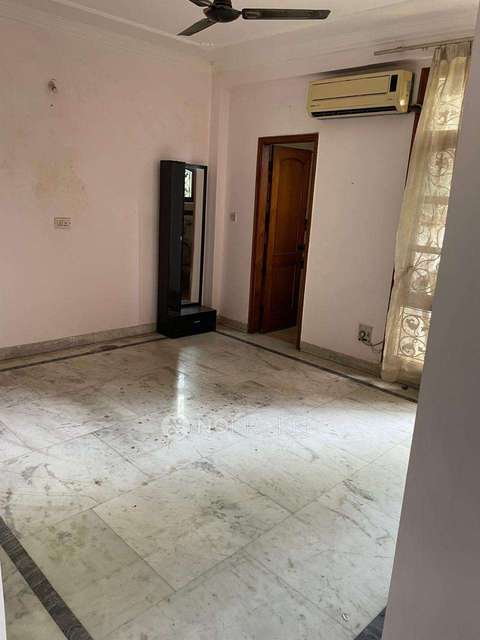 3 BHK Flat For Sale  In Preet Vihar