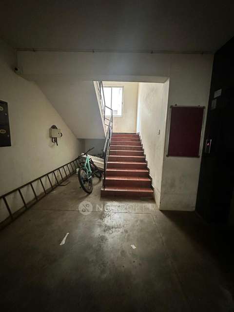 2 BHK Flat In Coral Cascade For Sale  In Pallikaranai