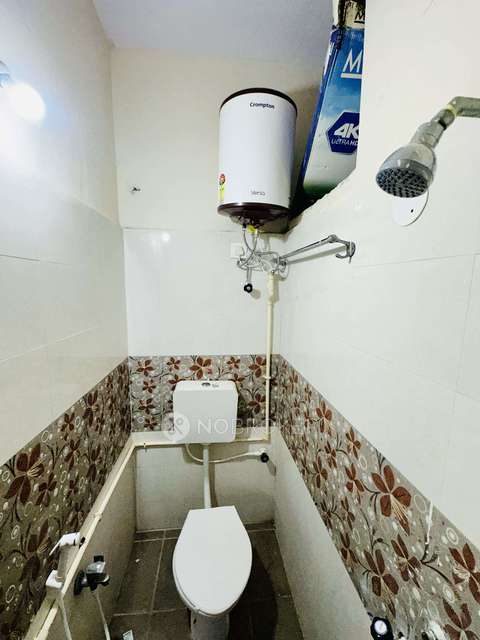 PG for Boys in Serilingampalle