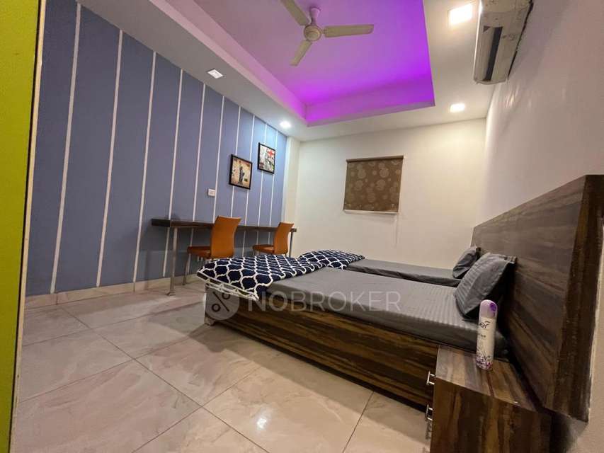 PG for Boys in Sector 126