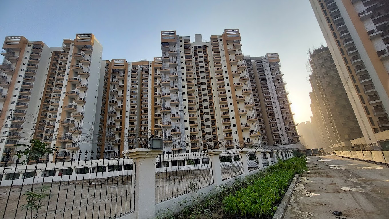 Amrapali Centurian Park Phase Ii Tech Zone Iv, Greater_Noida