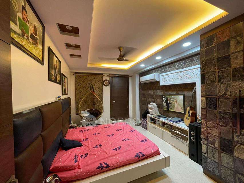 4 BHK Flat In Harison Heights Luxury Flats  For Sale  In Ashram 
