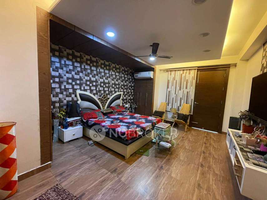 4 BHK Flat In Harison Heights Luxury Flats  For Sale  In Ashram 