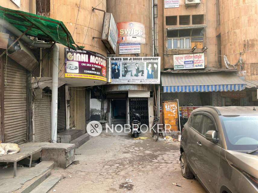Godown/Warehouse in Preet Vihar, Delhi for sale 