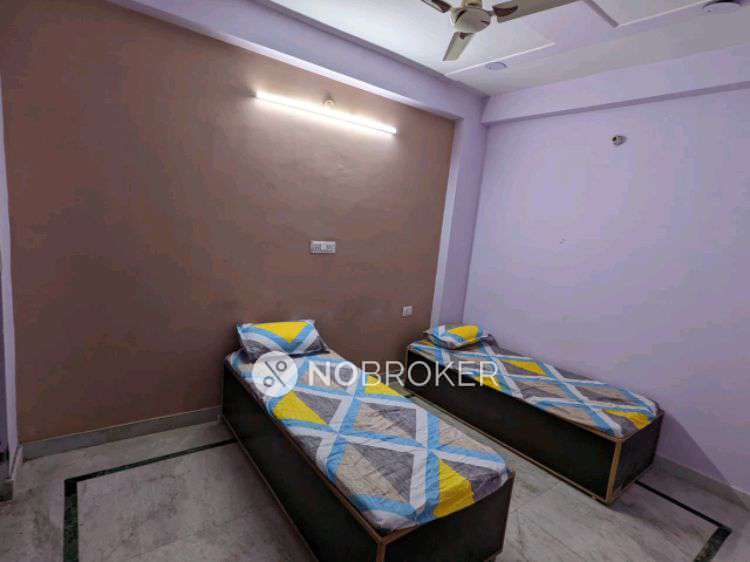 PG for Girls in Kamla Nagar