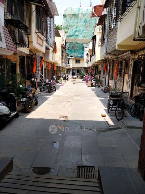 PG for Girls in Kandivali