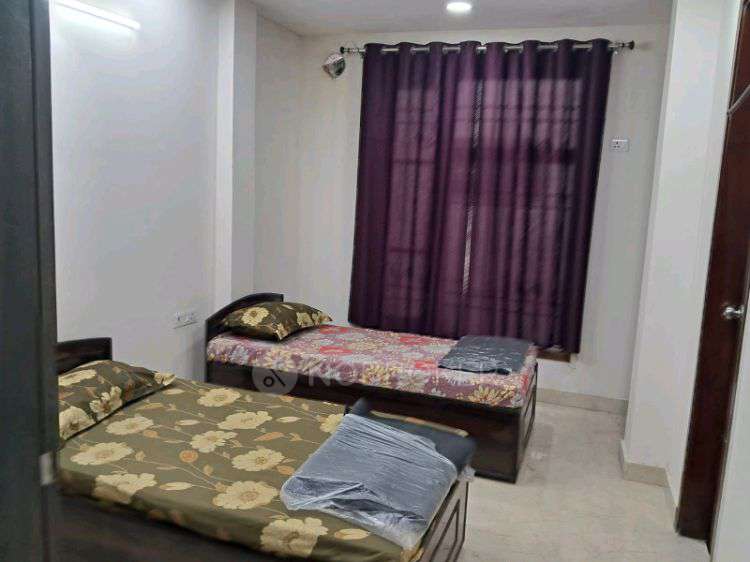 PG for Girls in Rohini