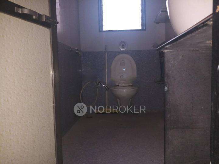 4 BHK Flat In Vardhaman Vista For Sale  In Ghatkopar East