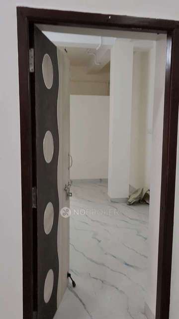 PG for Boys in W7w2+426, Bharathiyar Nagar, Saraswathi Nagar, Neelankarai, Chennai, Tamil Nadu 600115, India