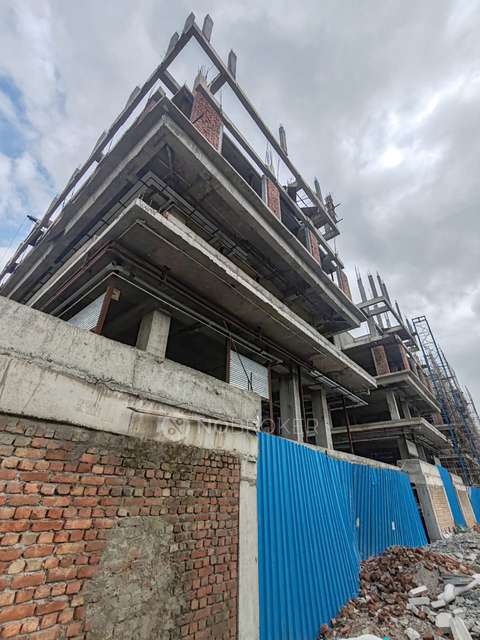 Shop in Omega 1, Greater_noida for sale 