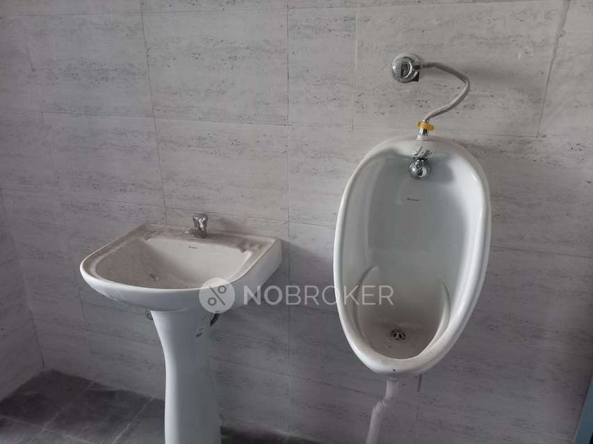 Industrial Building in W-11 Okhla Phase 2, Delhi for Rent 