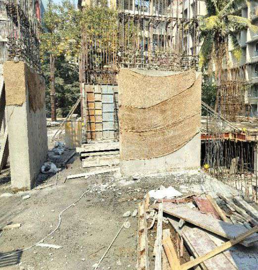 2 BHK Flat In Ramesh Apartment For Sale  In Borivali West