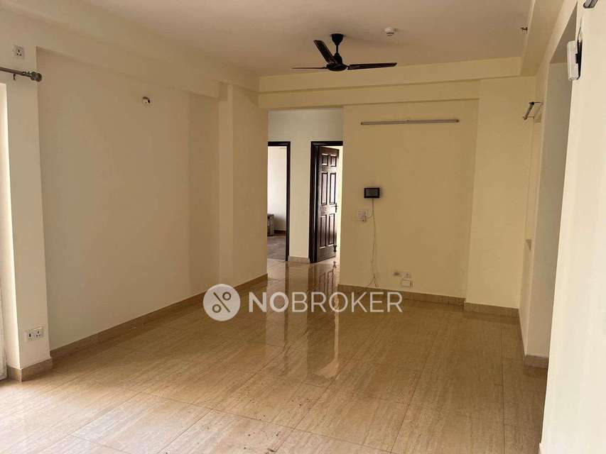 3 BHK Flat In Purvanchal Royal City For Sale  In Chi V