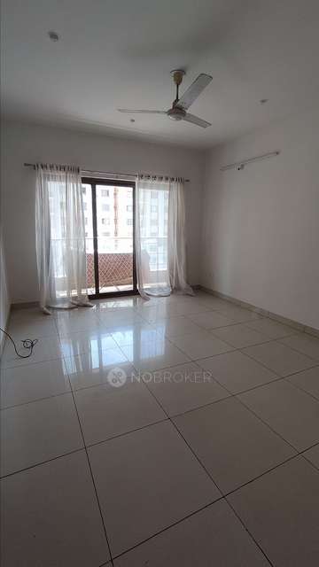 Shared Room for Female In 2 BHK  In Blue Ridge Unit D  In Pimpri-chinchwad,