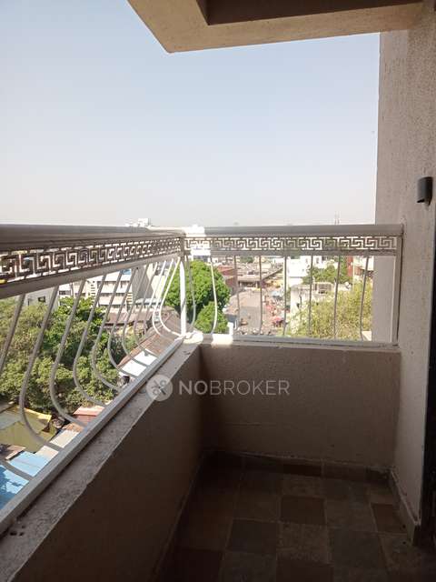 1 RK Flat In Km Nehru Corner For Sale  In Shukrawar Peth
