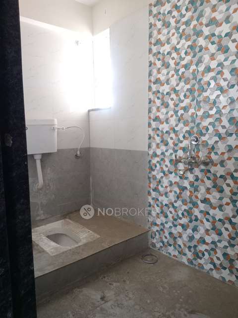 1 RK Flat In Km Nehru Corner For Sale  In Shukrawar Peth