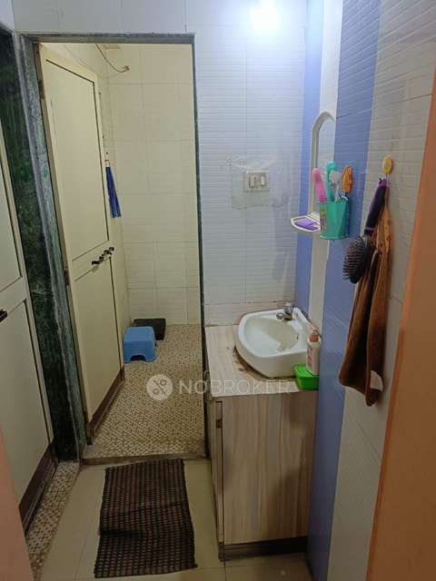 1 BHK Flat In Rutej Nest Phase 2 Behind Gurudwara Near Akurdi Railway Station for Rent  In Rutej Nest Phase 2