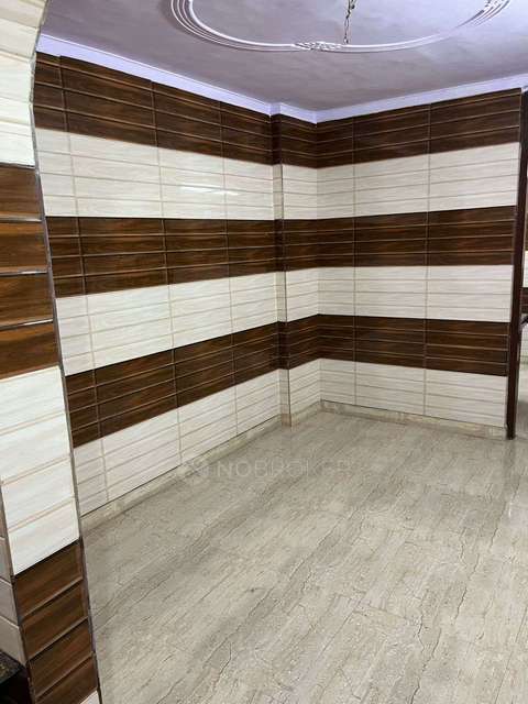 Office Space in Krishna Nagar, Delhi for sale 