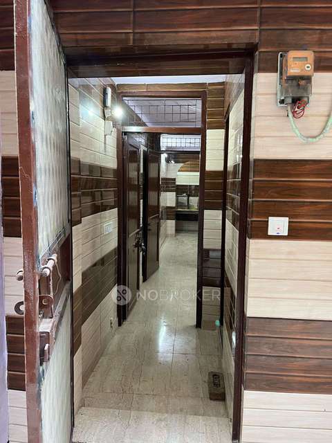 Office Space in Krishna Nagar, Delhi for sale 