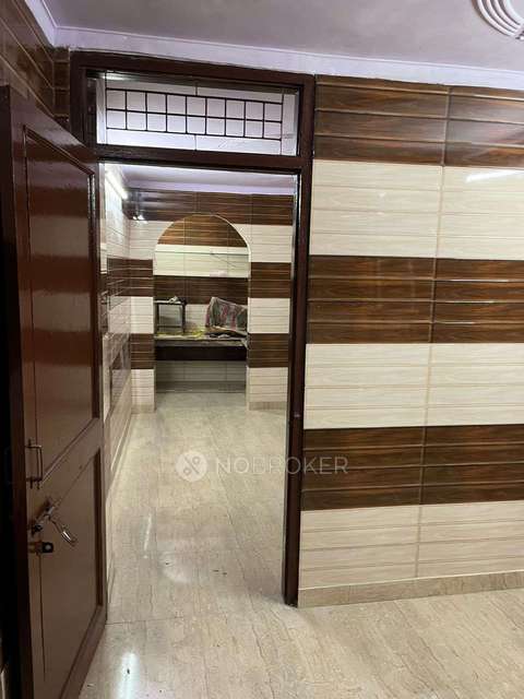 Office Space in Krishna Nagar, Delhi for sale 