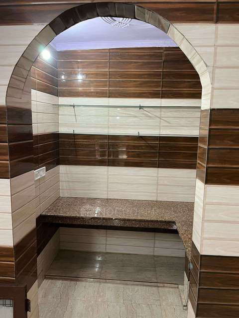 Office Space in Krishna Nagar, Delhi for sale 