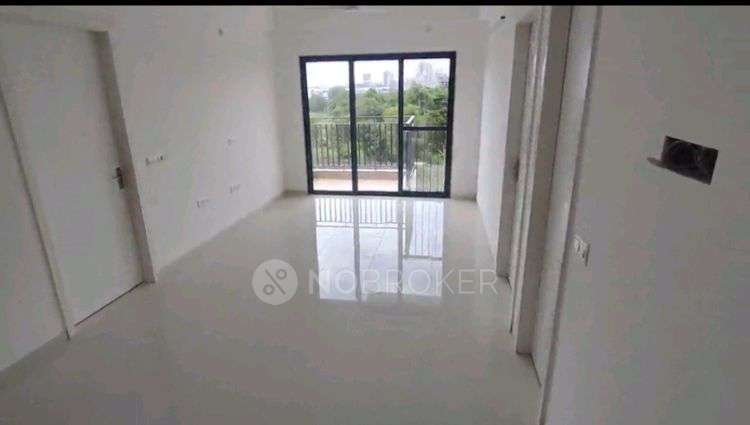 2 BHK Flat In Amanora Gold Towers For Sale  In Hadapsar