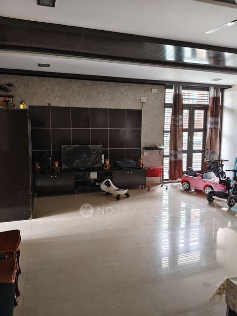 4+ BHK Flat In Shankar Residency  For Sale  In Vishweshwarapura