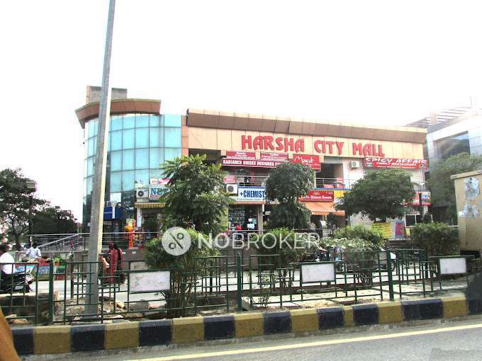 Shop in Sector 56 Shree Laxmi Narayan Temple, Ghaziabad for sale