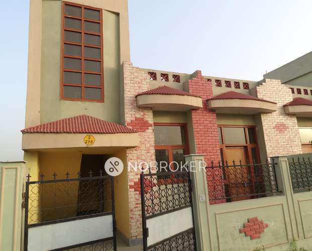 1 BHK Flat In Omicron I For Sale  In Omicron I