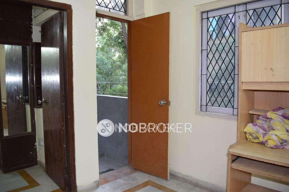 3 BHK Flat In Everest Apartments For Sale  In Kalkaji